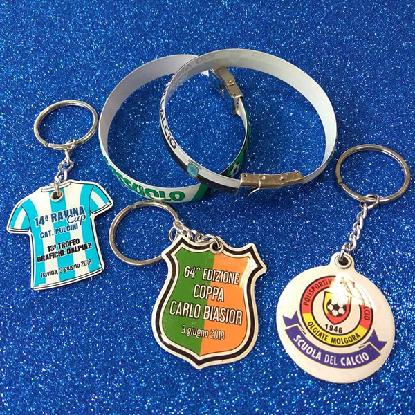 PORTACHIAVI E BRACCIALETTI
